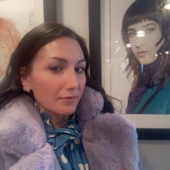 Meet your Posher, Sarah - Picture 3 of 16